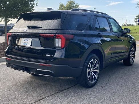 Used 2025 Ford Explorer ST-Line AWD/4WD image 3