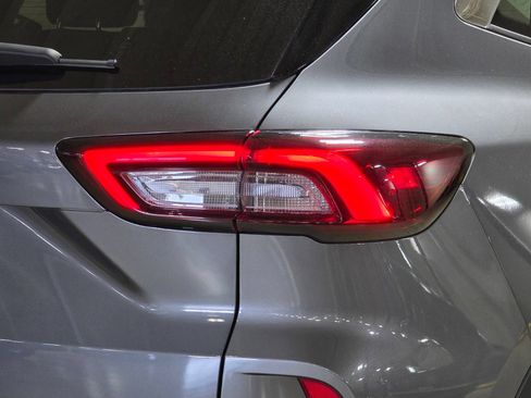Used 2023 Ford Escape Active FWD image 12