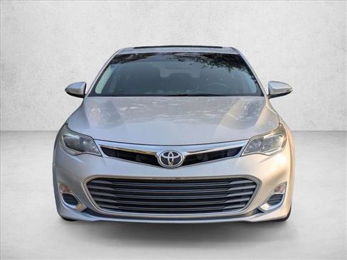 Used 2014 Toyota Avalon XLE Premium image 2