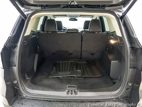 Used 2017 Ford Escape Titanium w/ Equipment Group 301A FWD image 22