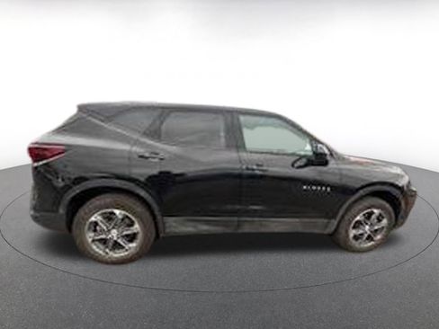 Used 2025 Chevrolet Blazer LT image 8