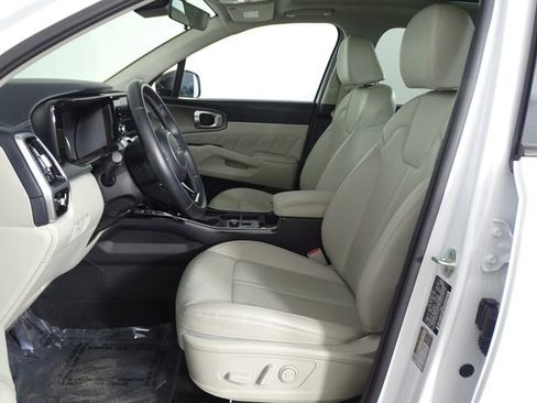 Used 2022 Kia Sorento SX image 9