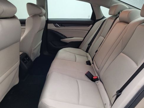 Used 2019 Honda Accord EX image 18