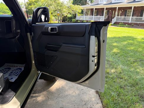 Used 2025 Ford Bronco Badlands AWD/4WD image 51