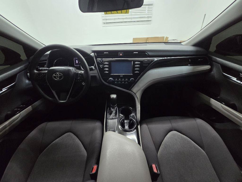 Used 2020 Toyota Camry LE FWD image 19