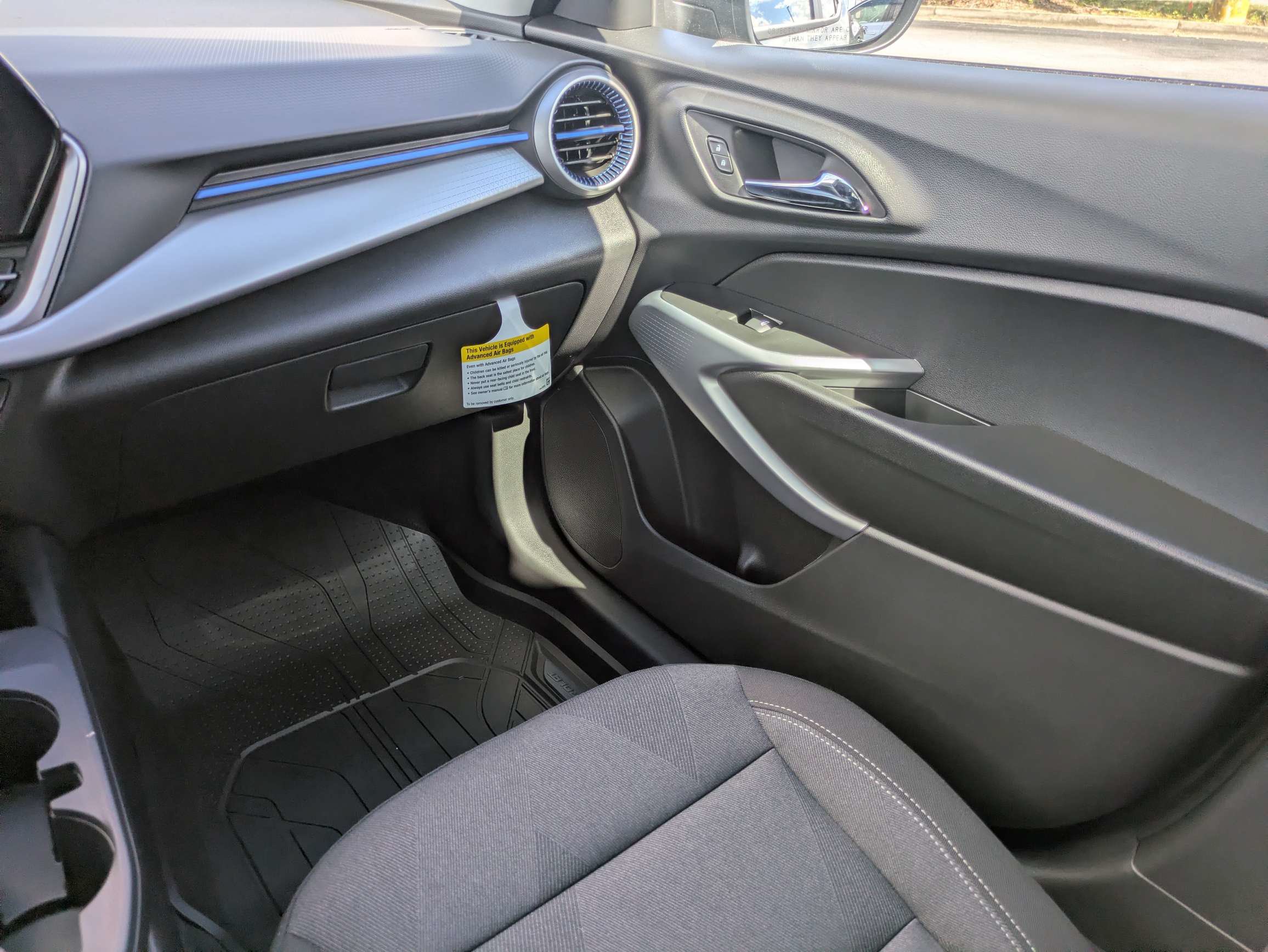 New 2026 Chevrolet Trax LS w/ LS Convenience Package FWD image 10