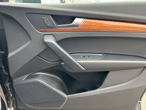 Certified 2023 Audi Q5 2.0T Premium w/ Convenience Package image 34