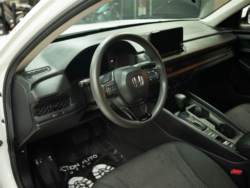 Used 2025 Honda Accord LX image 9