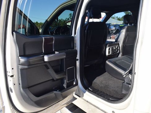 Used 2017 Ford F150 Platinum w/ Technology Package image 10