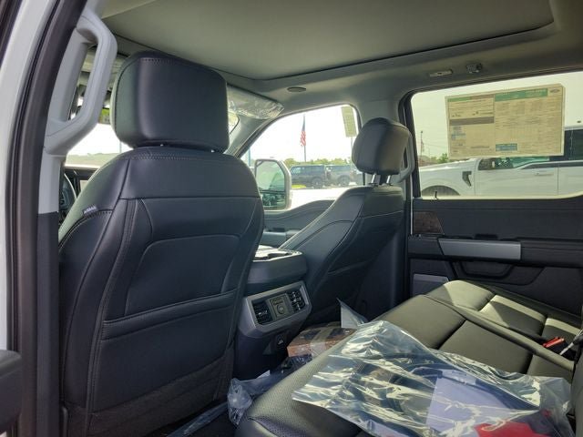 New 2026 Ford F350 Lariat w/ Black Appearance Package AWD/4WD image 31