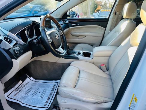 Used 2011 Cadillac SRX Luxury image 19