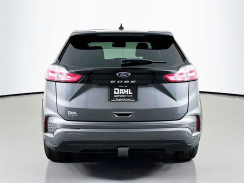 Used 2022 Ford Edge ST-Line w/ Class II Trailer Tow Package AWD/4WD image 12
