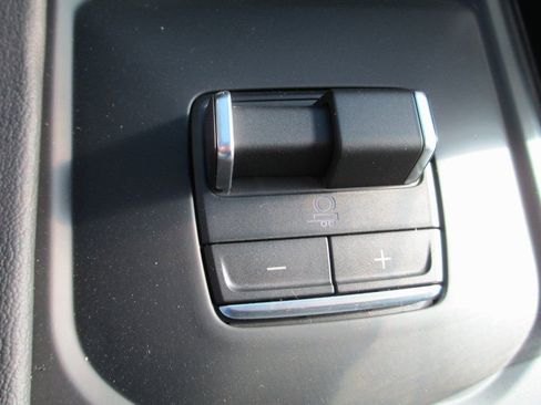 New 2026 GMC Sierra 3500 Denali w/ Denali Reserve Package image 16