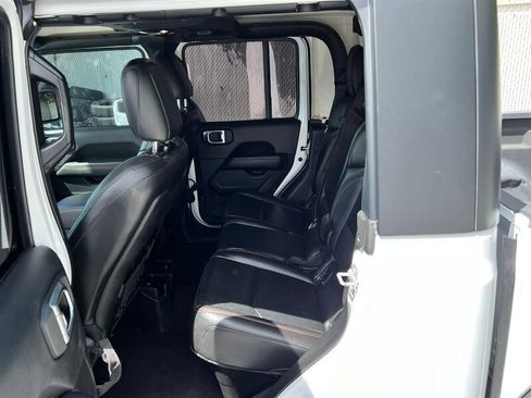 Used 2022 Jeep Gladiator Rubicon AWD/4WD image 21