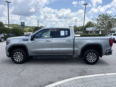 Used 2023 GMC Sierra 1500 AT4 w/ AT4 Premium Package AWD/4WD image 6