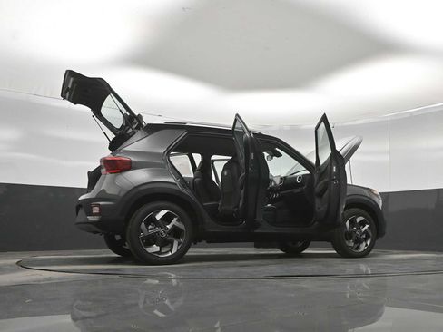 New 2026 Hyundai Venue SEL FWD image 43