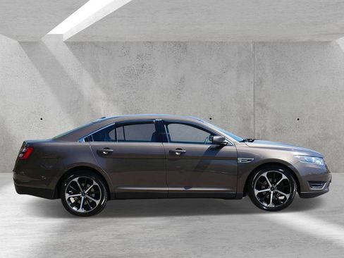 Used 2016 Ford Taurus SEL w/ Equipment Group 201A FWD image 2