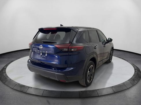 Used 2025 Nissan Rogue SV AWD/4WD image 6