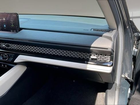 Used 2024 Honda Accord Touring image 25