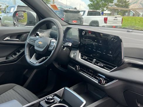 Certified 2026 Chevrolet Equinox LT AWD/4WD image 16