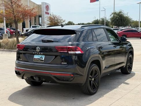 Used 2022 Volkswagen Atlas Cross Sport SEL R-Line AWD/4WD image 5