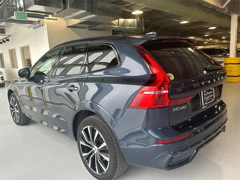 Certified 2025 Volvo XC60 B5 Plus image 4