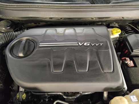 Used 2021 Jeep Cherokee Limited image 30