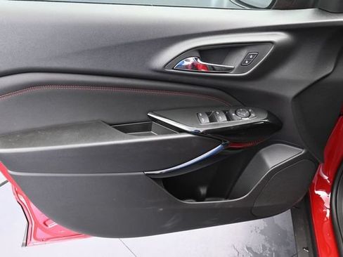 New 2026 Chevrolet Trax RS w/ Driver Confidence Package FWD image 21