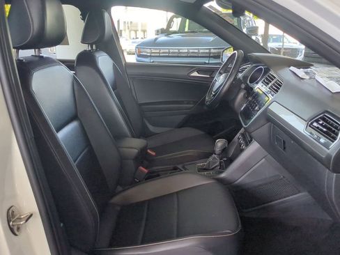 Used 2021 Volkswagen Tiguan SE R-Line FWD image 29