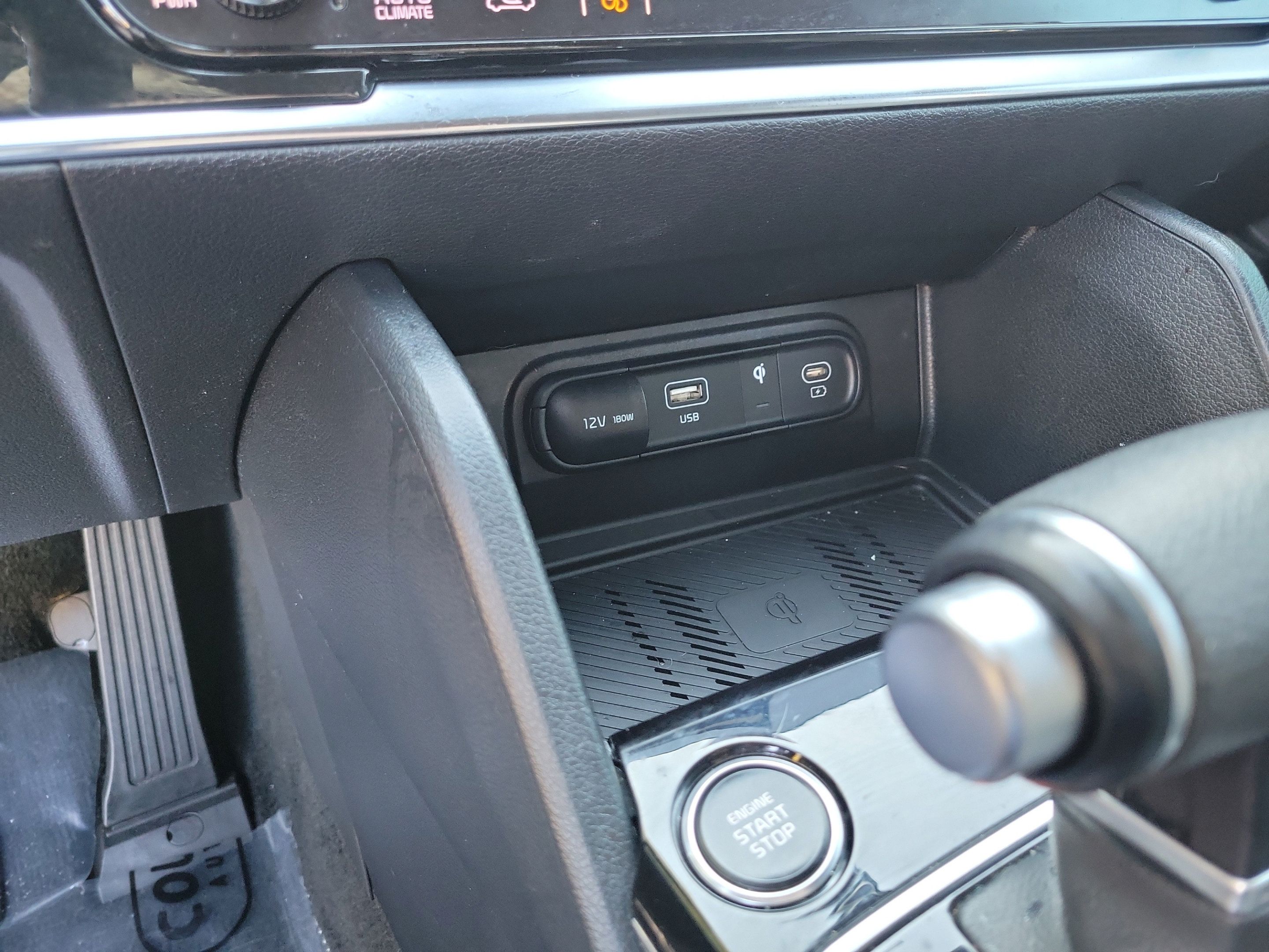 Certified 2024 Kia Sportage EX FWD image 20
