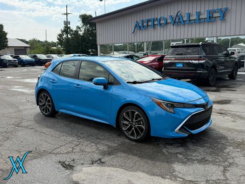 Used 2019 Toyota Corolla XSE FWD image 1