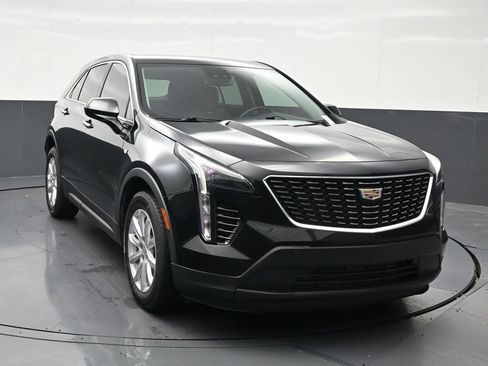 Used 2023 Cadillac XT4 Luxury FWD image 8