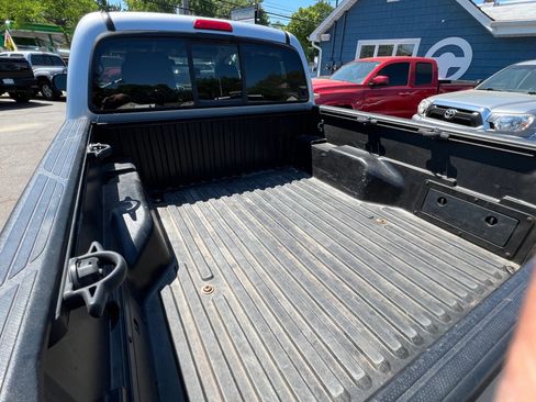 Used 2013 Toyota Tacoma 4x4 Double Cab w/ SR5 Pkg image 26