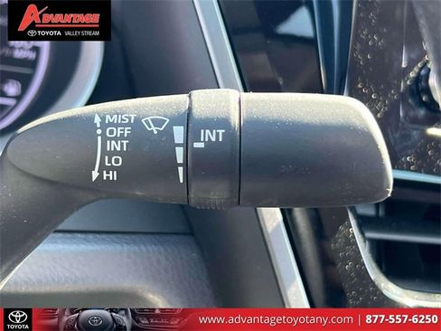 Certified 2022 Toyota Camry LE image 27