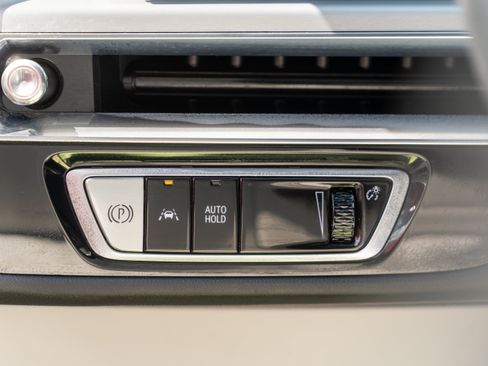 Used 2024 Cadillac Lyriq Luxury RWD image 20