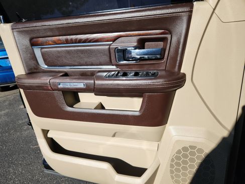 Used 2013 RAM 1500 Laramie Longhorn w/ Convenience Group image 13