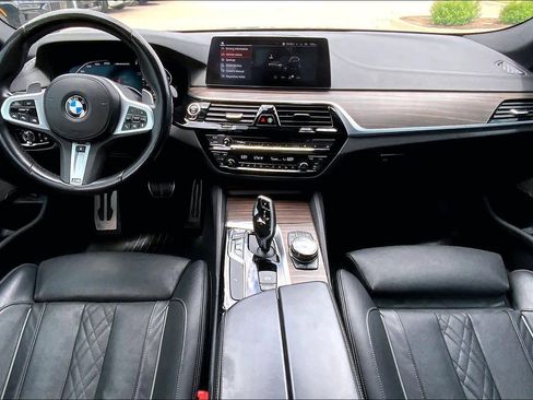 Used 2020 BMW M550i xDrive w/ Executive Package AWD/4WD image 14