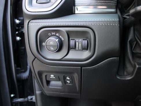Used 2020 RAM 1500 Limited AWD/4WD image 19