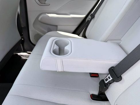 Certified 2024 Hyundai Kona SEL AWD/4WD image 16