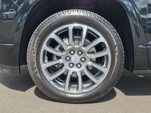 Used 2021 GMC Acadia Denali w/ Denali Technology Package FWD image 24