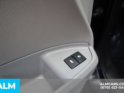 Used 2019 Honda Pilot Touring image 17
