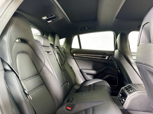 Certified 2023 Porsche Panamera 4 Platinum Edition AWD/4WD image 19