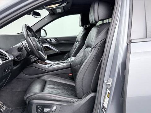 Used 2025 BMW X6 xDrive40i w/ Climate Comfort Package AWD/4WD image 16