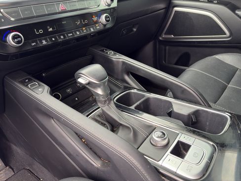 Used 2022 Kia Telluride EX w/ EX Premium Package FWD image 8