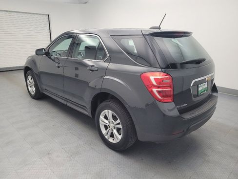 Used 2017 Chevrolet Equinox LS FWD image 3