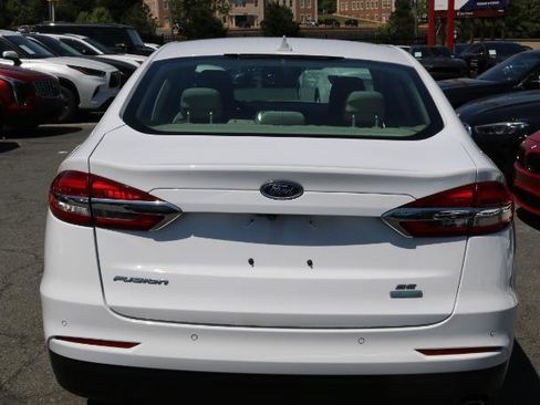 Used 2020 Ford Fusion SE w/ Fleet SE Value Package FWD image 6