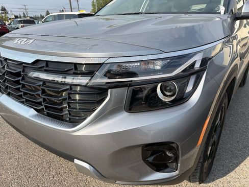 Used 2025 Kia Seltos S AWD/4WD image 2