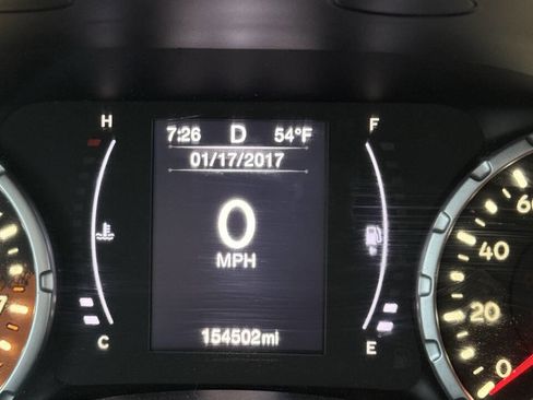 Used 2017 Jeep Renegade Sport w/ Power & Air Group image 14