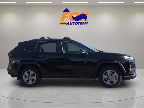Used 2025 Toyota RAV4 XLE w/ Weather Package AWD/4WD image 5