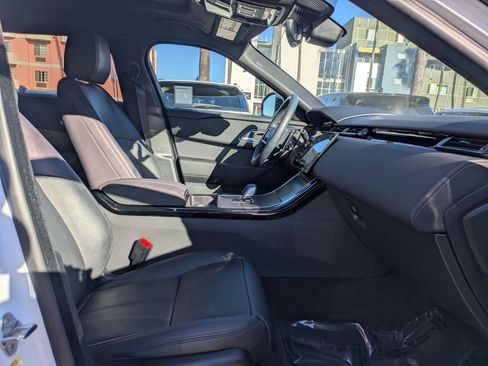 Used 2026 Land Rover Range Rover Velar S image 29